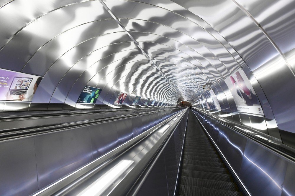 Metronun fəaliyyəti, rayonlar və şəhərlərarası sərnişindaşıma bərpa olunur-AÇIQ HAVADA MASKA TAXMAQ TƏLƏBİ ARADAN QALDIRILR, AZƏRBAYCANDA COVİD PASPORTU TƏTBİQ OLUNACAQ