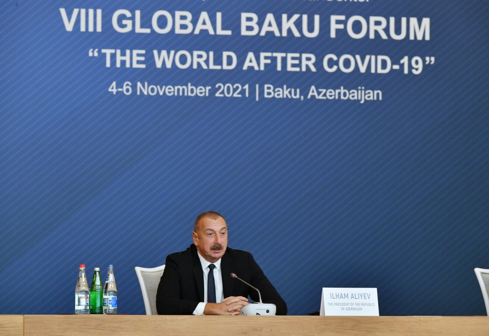 İlham Əliyev VIII Qlobal Bakı Forumunun açılış mərasimində çıxış edib