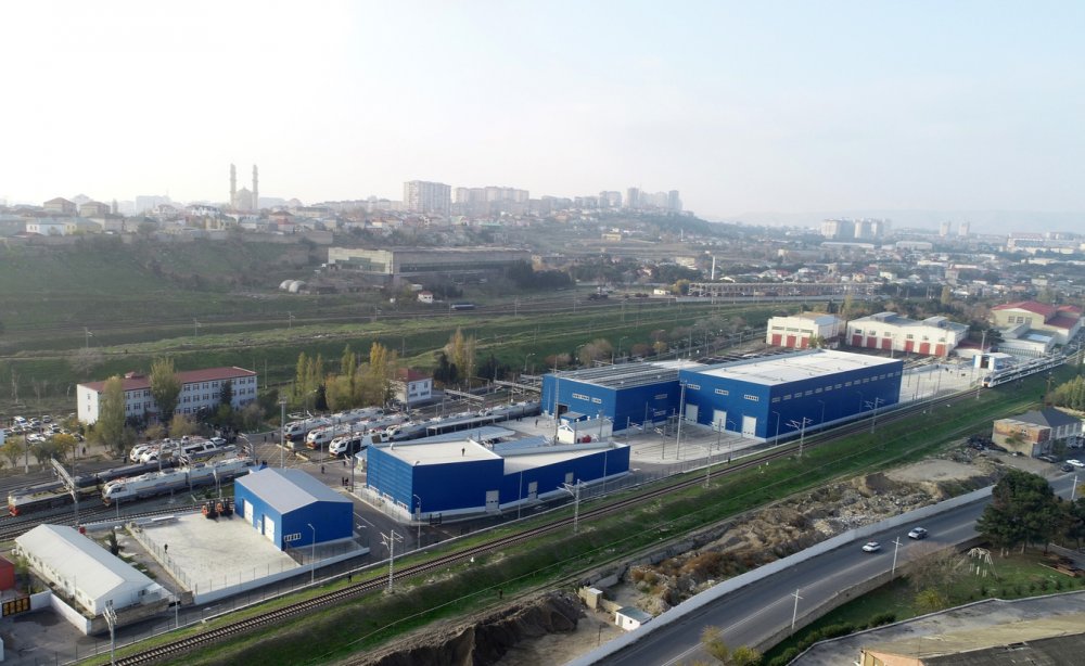  İlham Əliyev yeni Biləcəri lokomotiv deposunun açılışında iştirak edib
