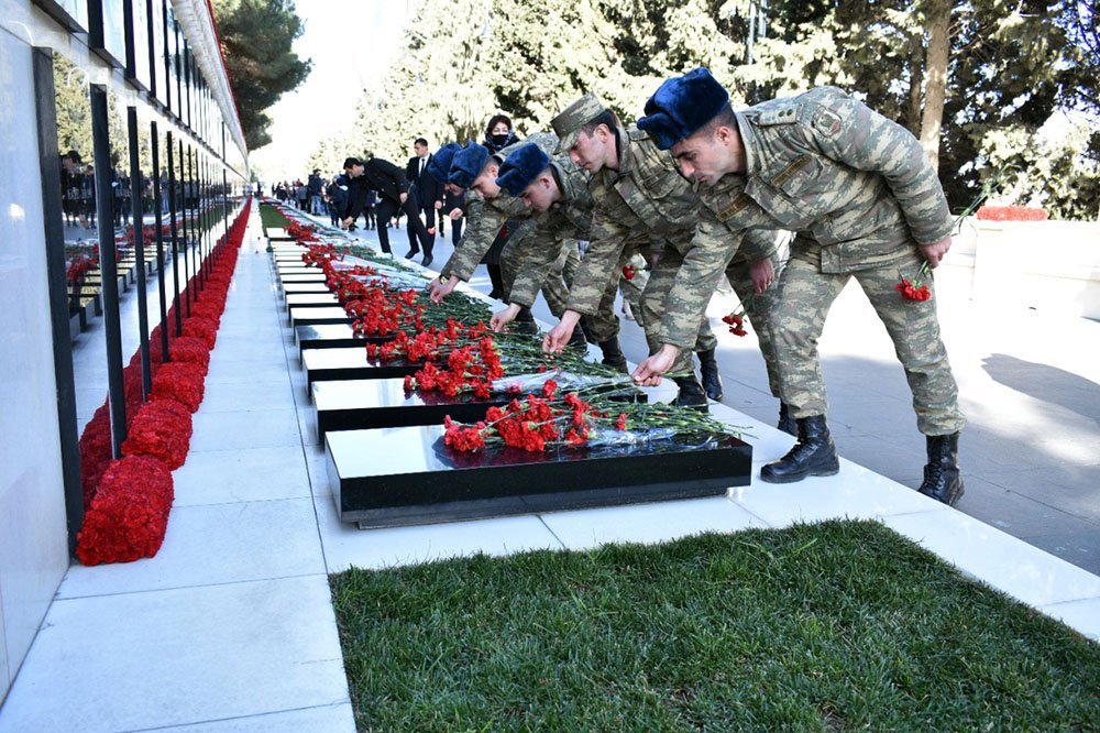 20 Yanvar faciəsinin ildönümü ilə əlaqədar Azərbaycan Ordusunda silsilə tədbirlər keçirilib - VİDEO