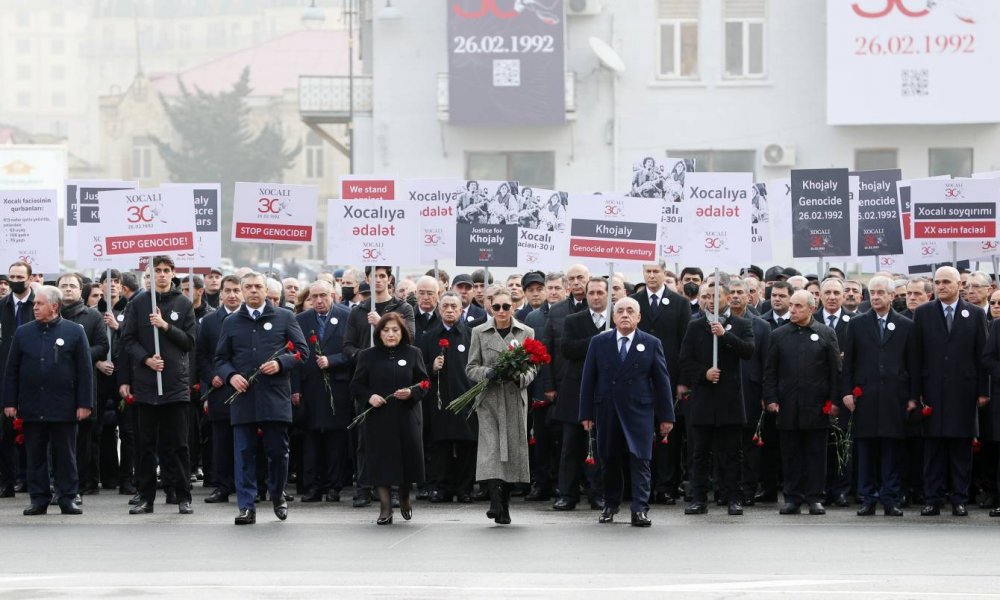 Xocalı soyqırımının 30-cu ildönümü ilə əlaqədar Bakıda ümumxalq yürüşü keçirilib
