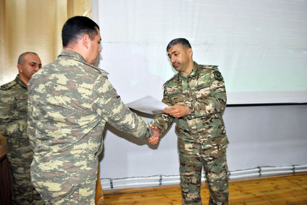 Hərbi hissədə birinci rübün nəticələrinə dair yekun iclas keçirilib