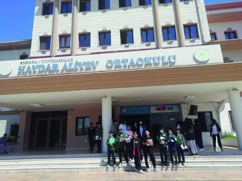 Ankara Heydər Əliyev adına məktəbin direktoru: “Şagirdlərimiz Azərbaycan-Türkiyə qardaşlığında önəmli xidmətləri olan lider Heydər Əliyevin adına layiq təlim-tərbiyə alır”