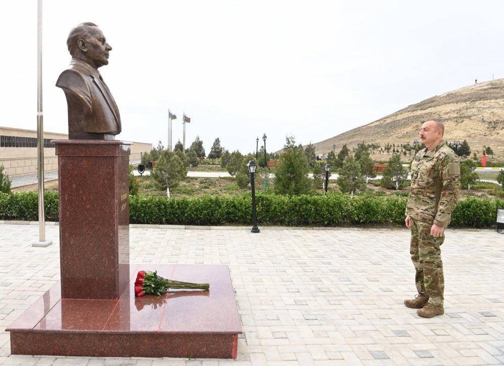 İlham Əliyev Müdafiə Nazirliyinin Xüsusi Təyinatlı Qüvvələrinin “N” saylı hərbi hissəsində olub