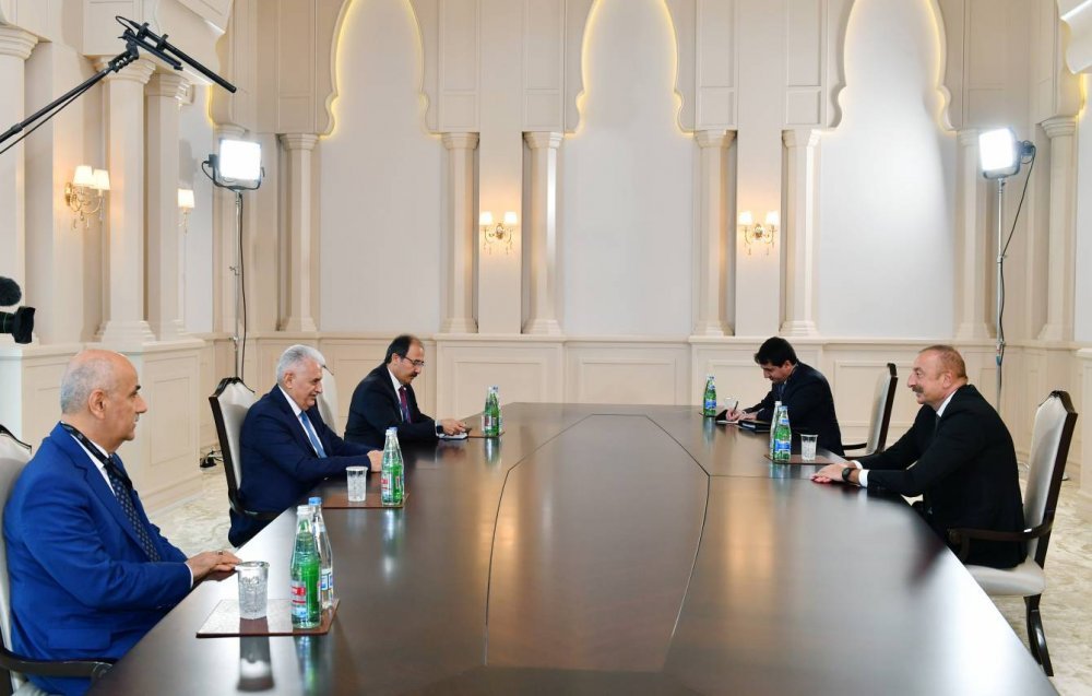 İlham Əliyev Türkiyənin sabiq Baş naziri Binəli Yıldırımı qəbul edib