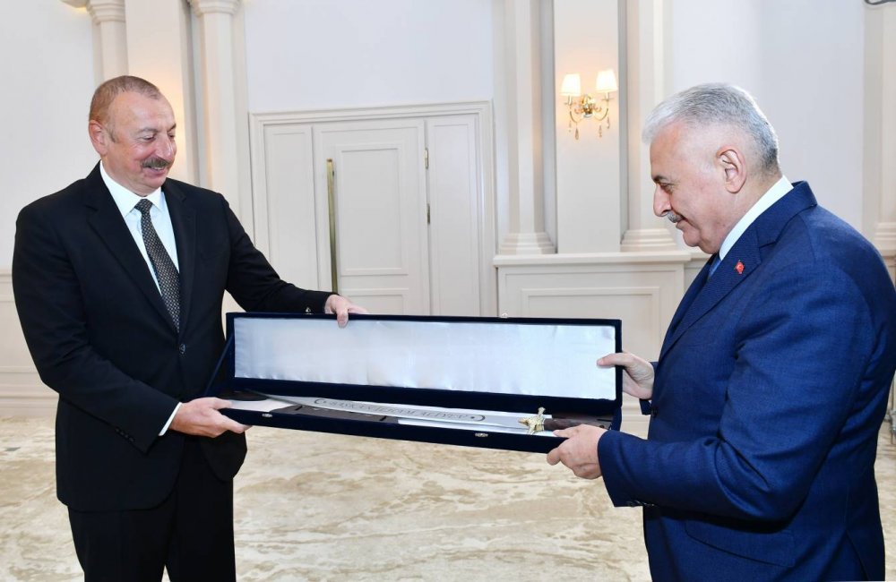 İlham Əliyev Türkiyənin sabiq Baş naziri Binəli Yıldırımı qəbul edib