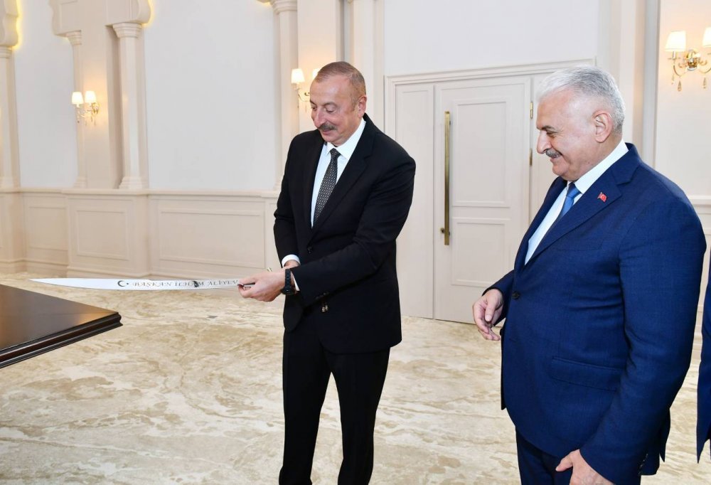 İlham Əliyev Türkiyənin sabiq Baş naziri Binəli Yıldırımı qəbul edib