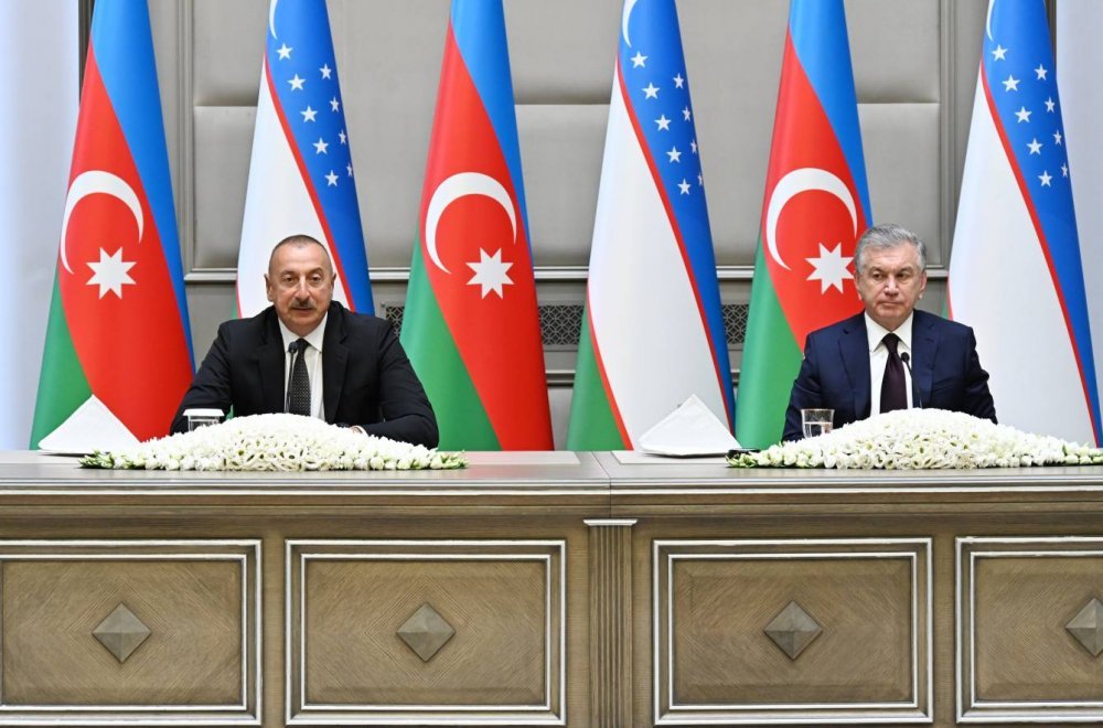 Azərbaycan və Özbəkistan prezidentləri mətbuata bəyanatlarla çıxış ediblər