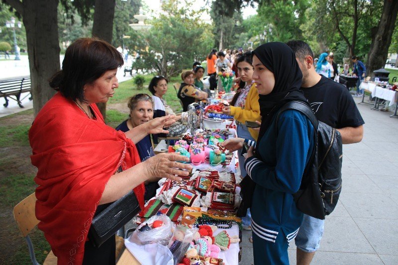 "Davam" tərəfindən xeyriyyə yarmarkası təşkil edilib