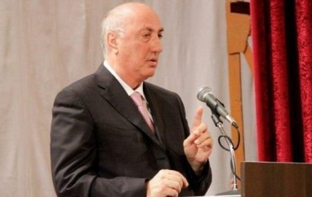 ZAKİR FƏRƏCOV SAHİBKARLARI NECƏ ALDADIB?