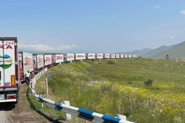 Separatçıların “aclıq oyunları” - “Kaspi”nin BAXIŞI